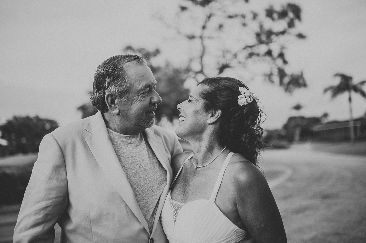 Intimate Backyard Wedding, Ft. Myers Wedding Photos, Ft Myers Wedding Photographers, Ashley Izquierdo, Tampa Wedding Photographers, Tampa Wedding Photographer, Intimate Backyard Wedding Photos, The Vine Fort Myers, Backyard wedding photos, Backyard wedding ideas